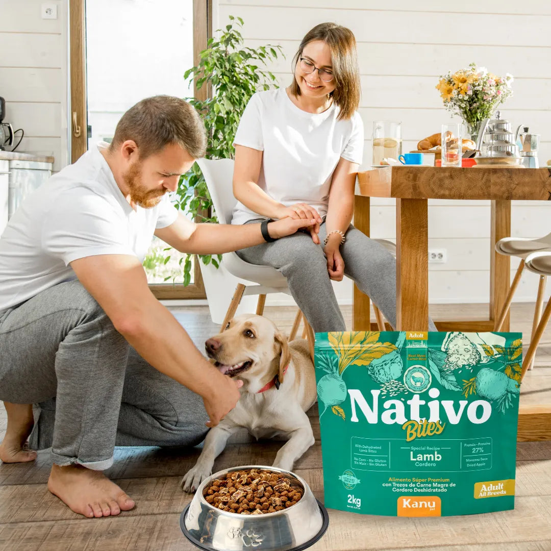 producto en accion Beneficios_Nativo_Small_Bites_Cordero_Perro_Adulto