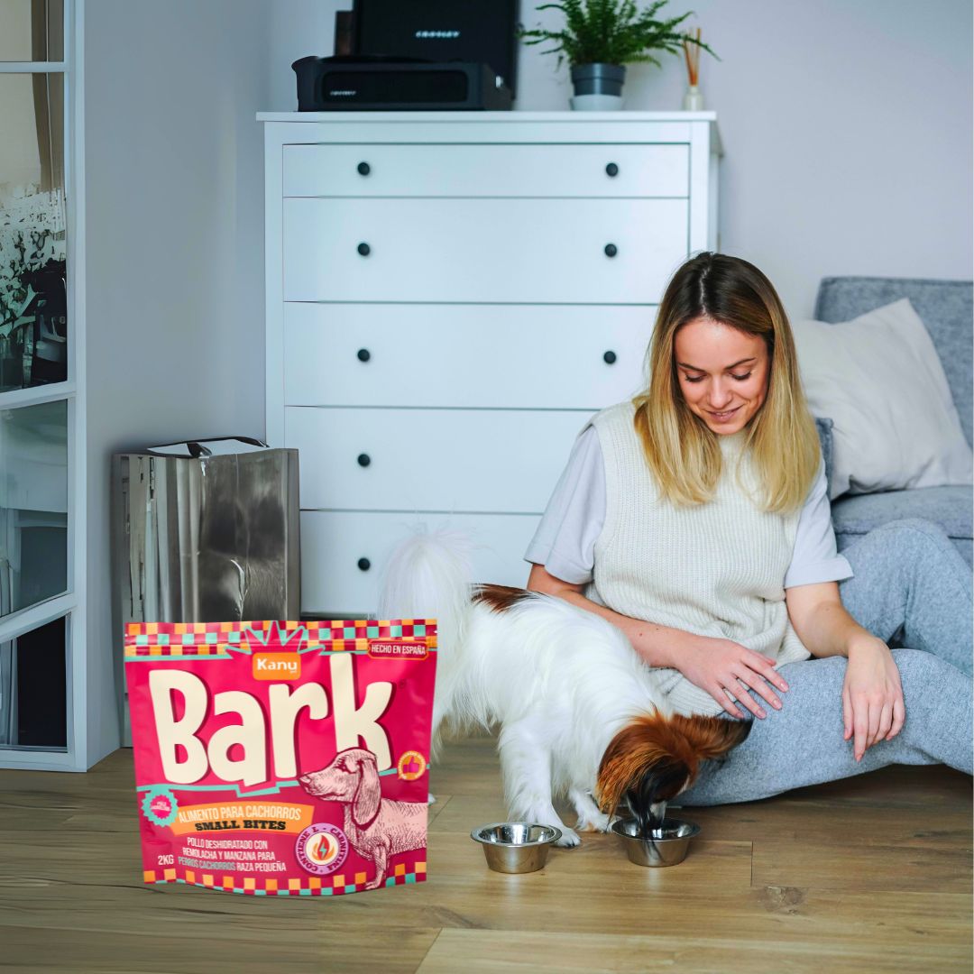 Alimento seco Kanu Pet Bark Small Bites para Cachorros de Razas Pequeñas con Pollo